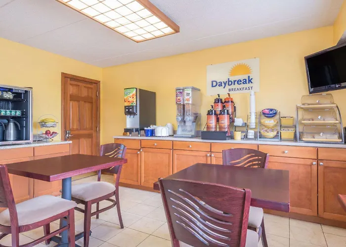 Hotel Days By Wyndham Fairgrounds 3*