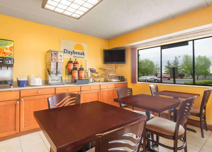 Days By Wyndham Fairgrounds Columbus