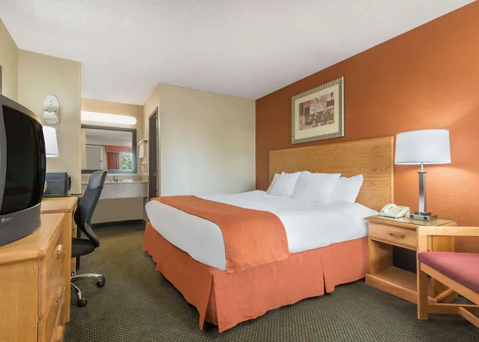 Hotel Days By Wyndham Fairgrounds 3*