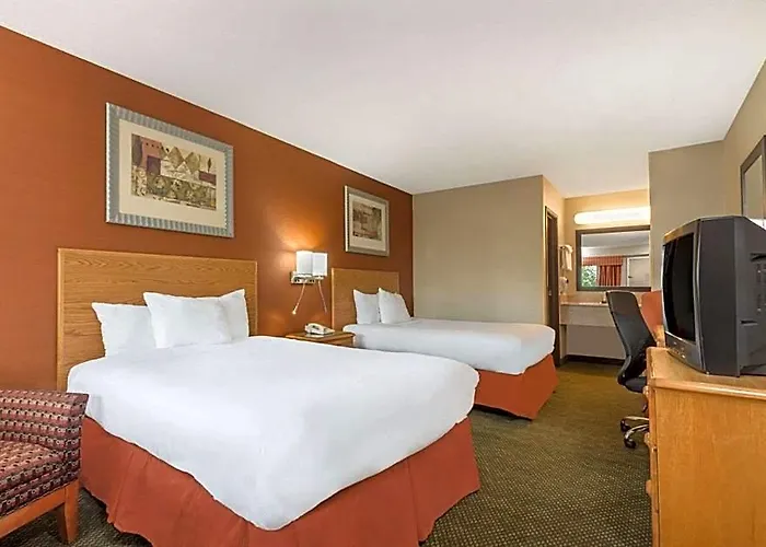 Hotel Days By Wyndham Fairgrounds 3*