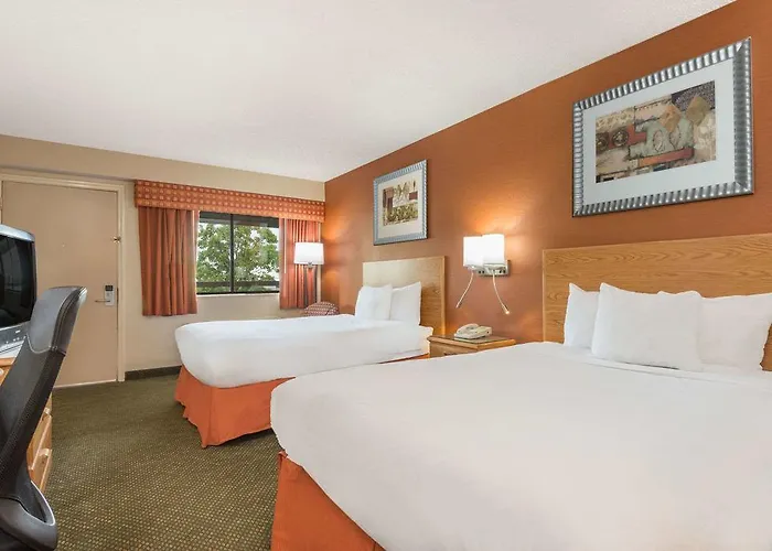 Hotel Days By Wyndham Fairgrounds Columbus