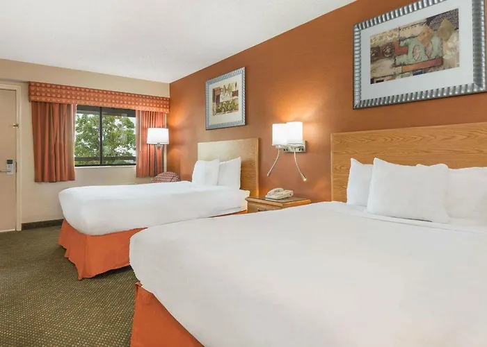 Days By Wyndham Fairgrounds Hotel 3*